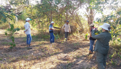 A Fazenda São Nicolau recebe equipe do Projeto “Semeando Novos Rumos em Cotriguaçu”